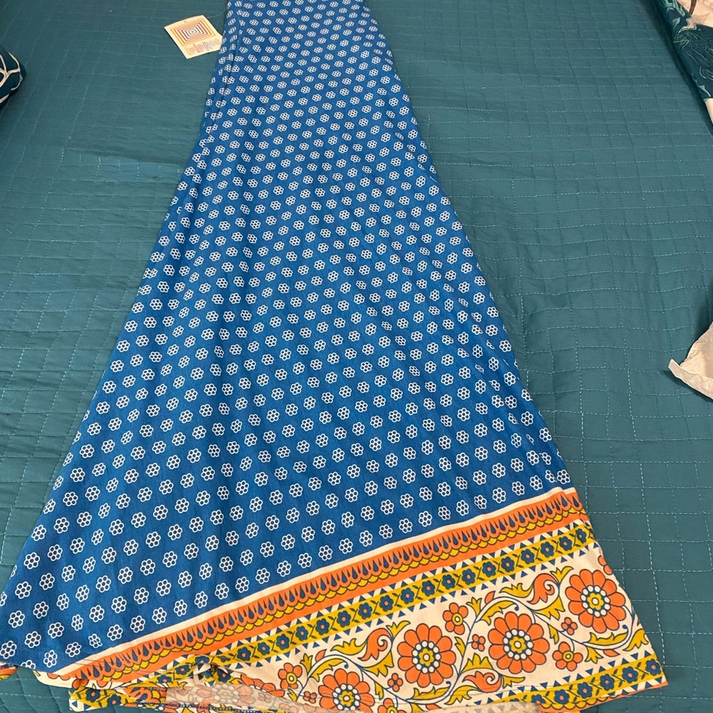 LuLaRoe maxi skirt, brand new tags attached excellent condition size Large.